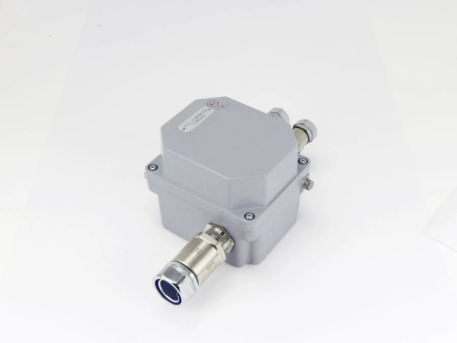 غلاف OЭАМ-3.4 لحماية المعدات الكهربائية