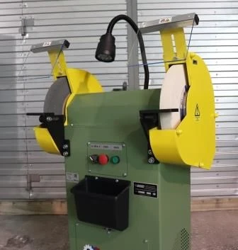 آلة الطحن والشحذ TSh 3M.35 RP مع مكنسة كهربائية PZ-750/U