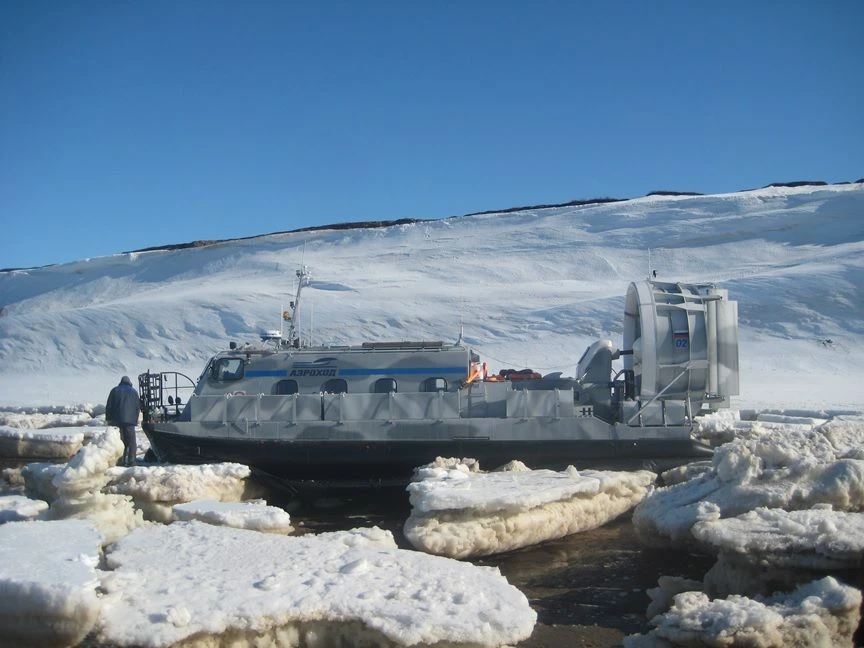 Amphibious Air-Cushion Vessel A20PS for Year-Round Transportation