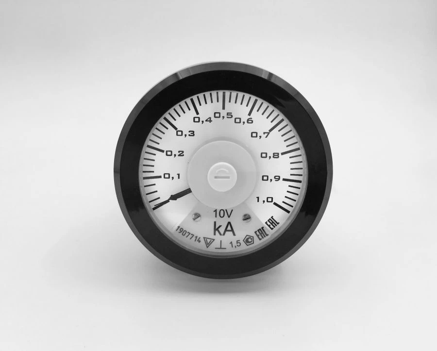 أمبير متر DC M1611.2-2 لقياس التيار في أنظمة السكك الحديدية
