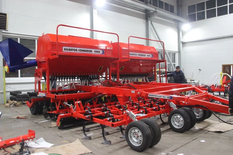جهاز زراعة الأقراص المدمجة "Agrator Tillerdisk-5200
