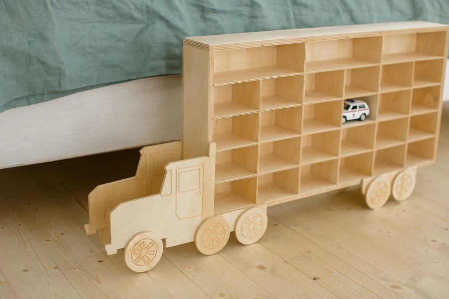 مرآب سيارات خشبي للأطفال