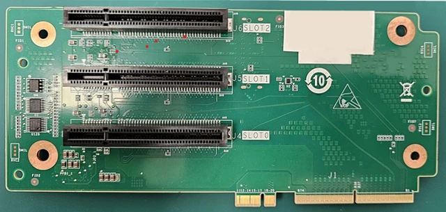 بطاقة رايزر RC-SR2231-24V1 للخوادم وأنظمة التخزين