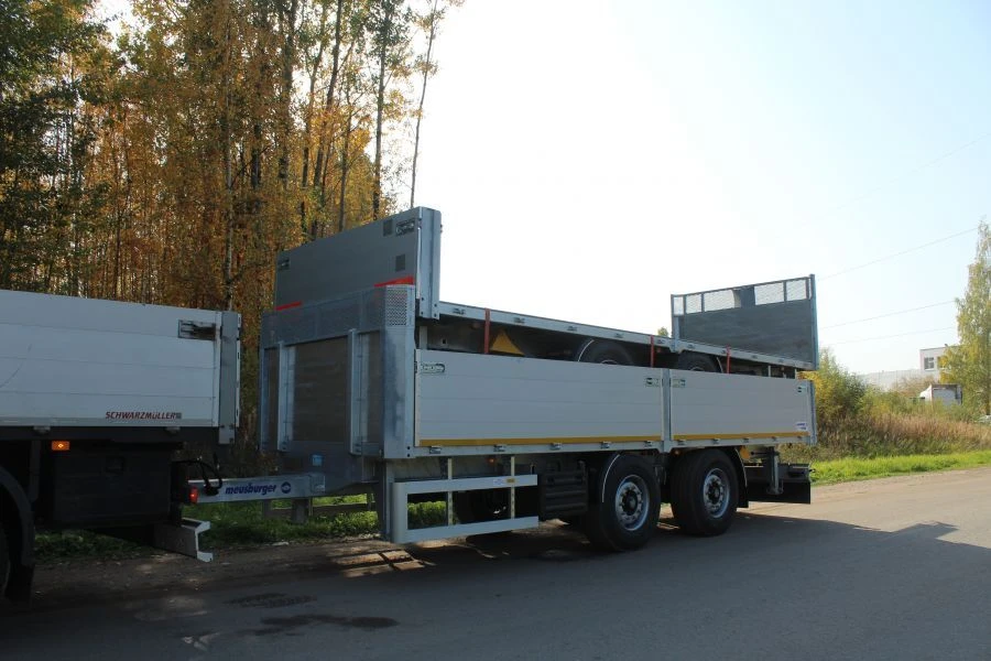 مقطورة منصة ثنائية المحاور ZP-224 لنقل البضائع