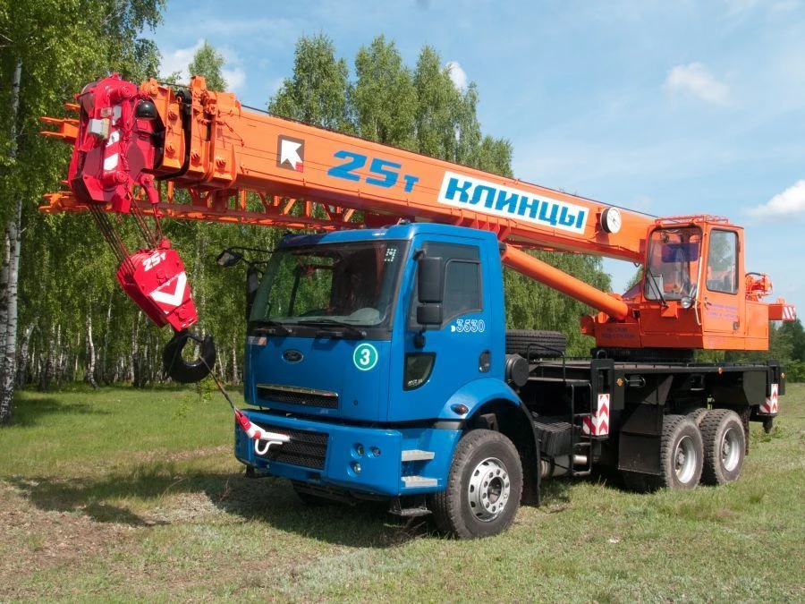 Crane Truck KS-55713-10K-3 with 25t Capacity