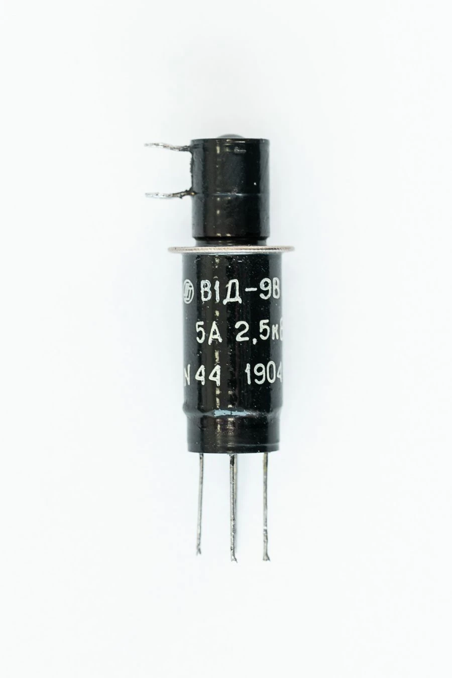 قاطع الدائرة الفراغي عالي التردد V1D-9V