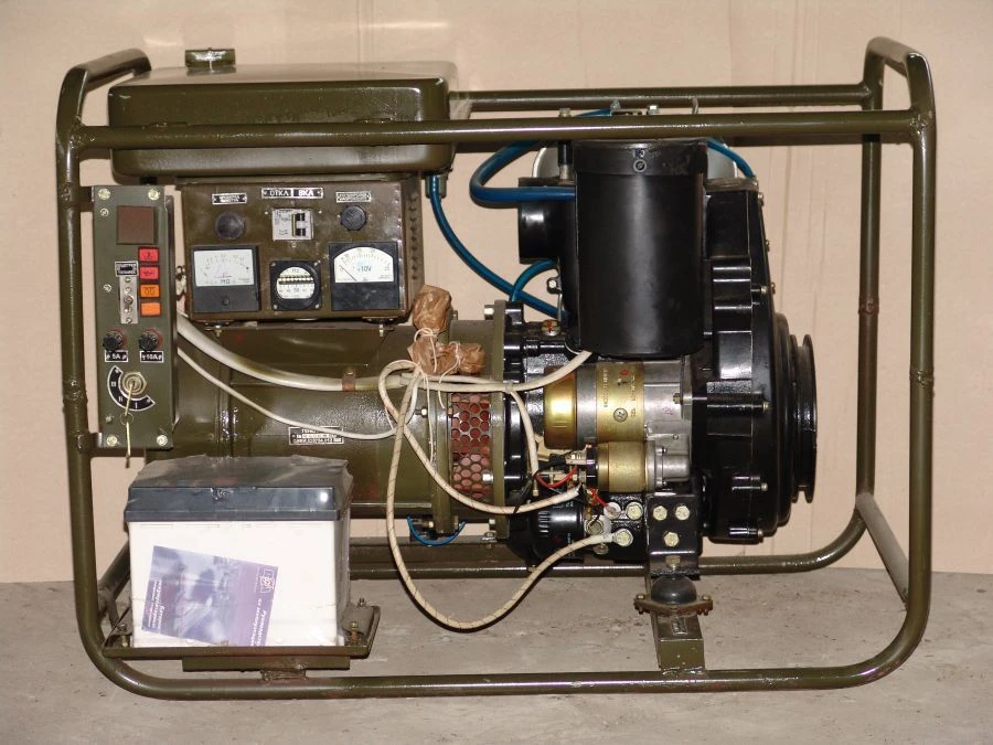 مولد كهربائي ثلاثي الطور AD6-T400-V بقدرة 6 كيلو واط