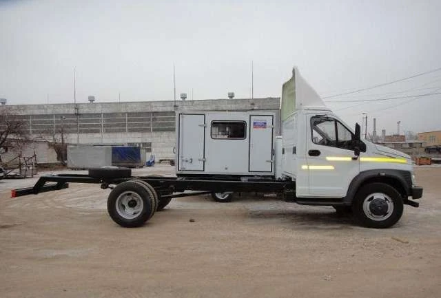 Diesel Truck with 47122 Engine, Mod. 47122M on GAZ C41R11 Chassis