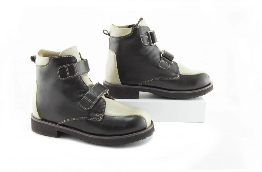 Orthopedic Children's Shoes, Semi-Boots for Apparatus Use