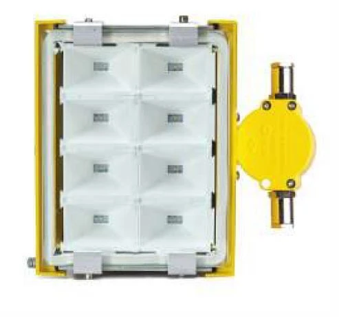 إضاءة مضادة للانفجار SSP01-8x3-220-UHL1 مع صندوق التوصيل KSV-2