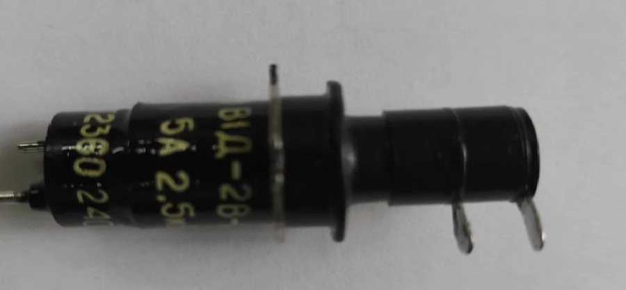 مفتاح فراغي عالي التردد V1D-2V