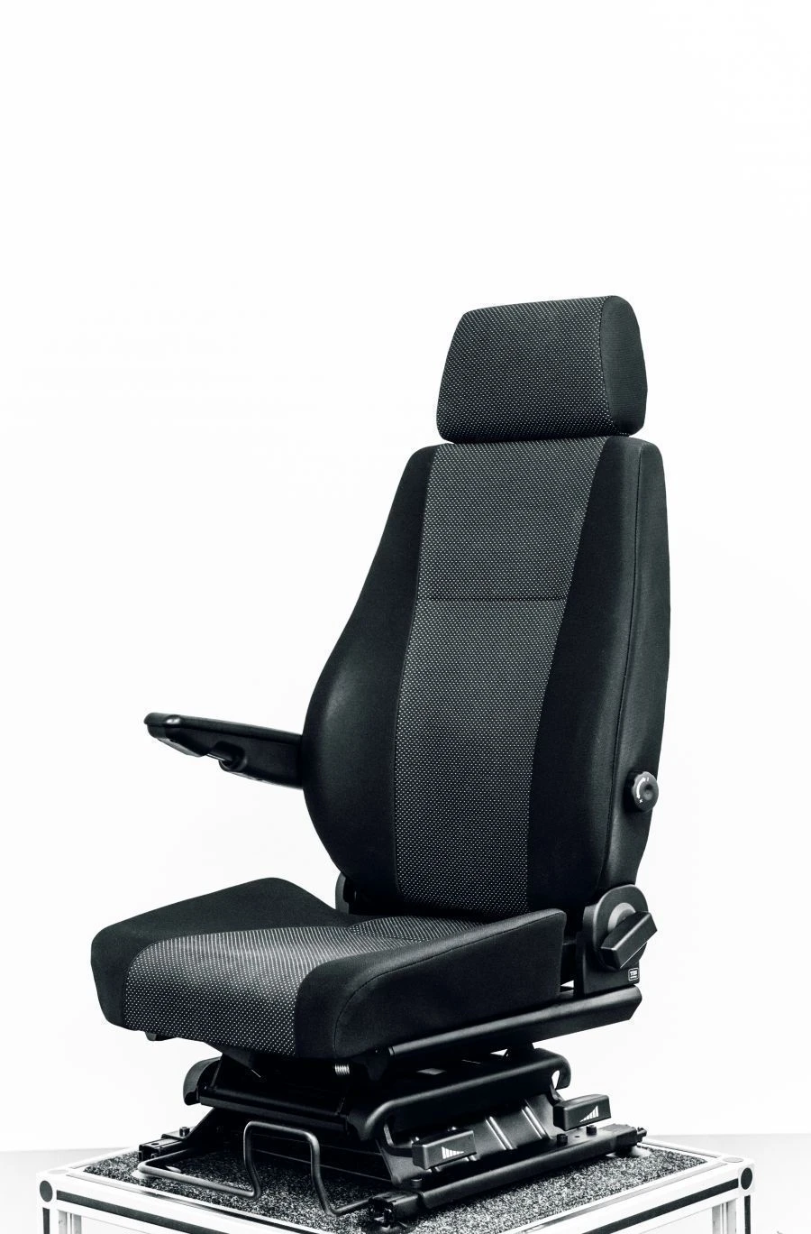 مقعد السائق A63R42-6800010-21 (ألوان مختلفة)