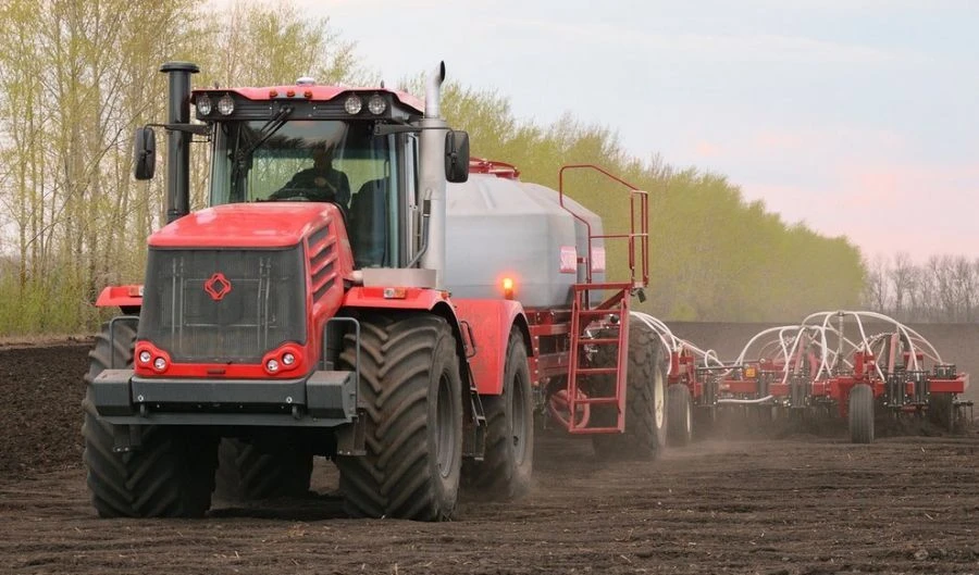 KIROVETS K-744R2 Standard Tractor 8481.10