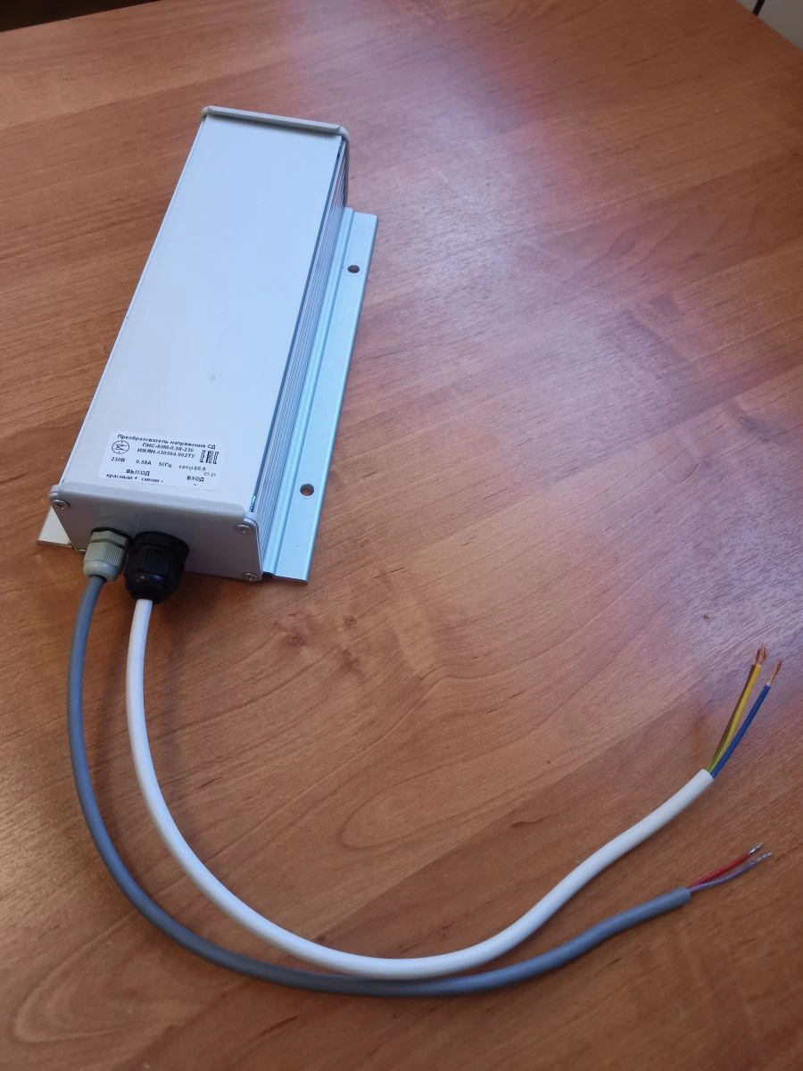 محول الجهد SD PNS-90M-0.68-230 لتطبيقات LED
