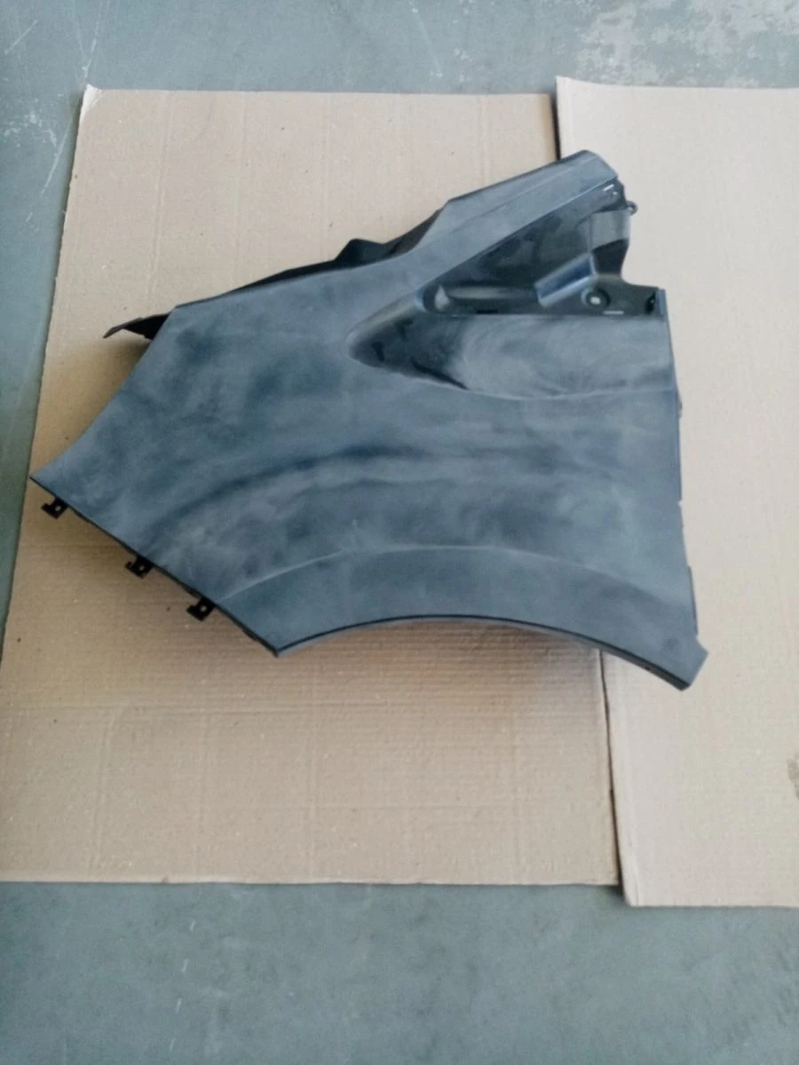 Left Front Wing for Car Interior A31R33-8403021