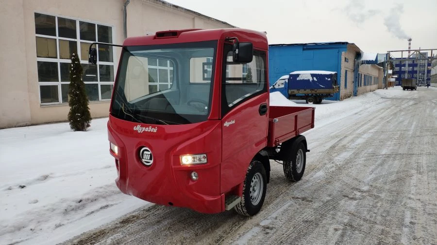 وسيلة النقل التكنولوجية STT-2000