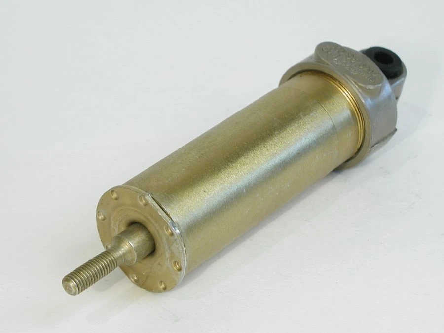 Pneumatic Cylinder 35x65 for Auxiliary Brake Control 100-3570210-20