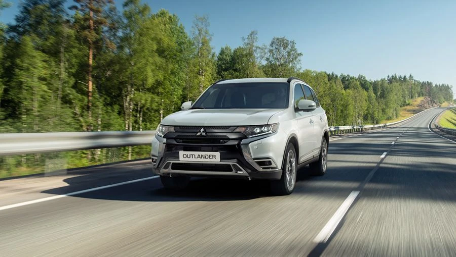 سيارة ميتسوبيشي أوتلاندر 2.0 لتر CVT 4WD - موديل GF2WXTSHZLAZ