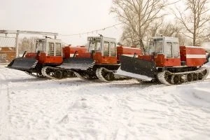 الجرار الزراعي الغابات المتعقب TSN-4-LP مع محرك YAMZ-236