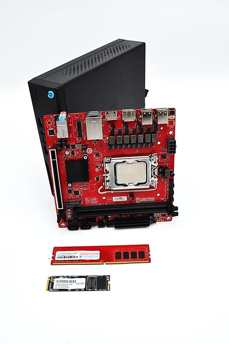 حاسوب شخصي ET519-USFF2 بمعالج Intel LGA1700