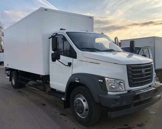 شاحنة نقل عامة بمحرك ديزل GAZ C41 471220