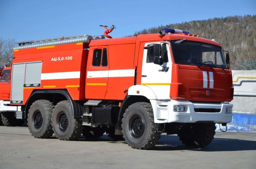 شاحنة إطفاء AC-7.0-70 الطراز 58815K43118 على هيكل كاMAZ-43118-A5