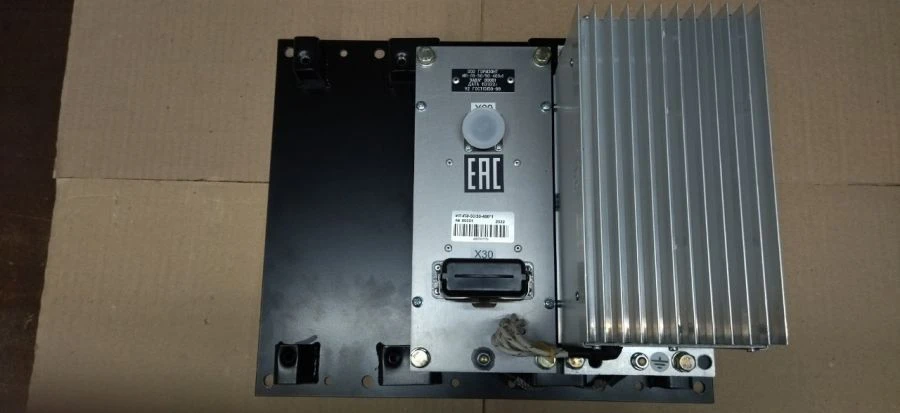 مصدر طاقة ثابت لمعدات الإلكترونيات للقطارات IP-LE-50/50-400x1