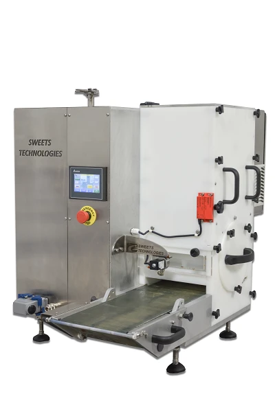 آلة تشكيل الكتل البلاستيكية (الفواكه) RFM-200