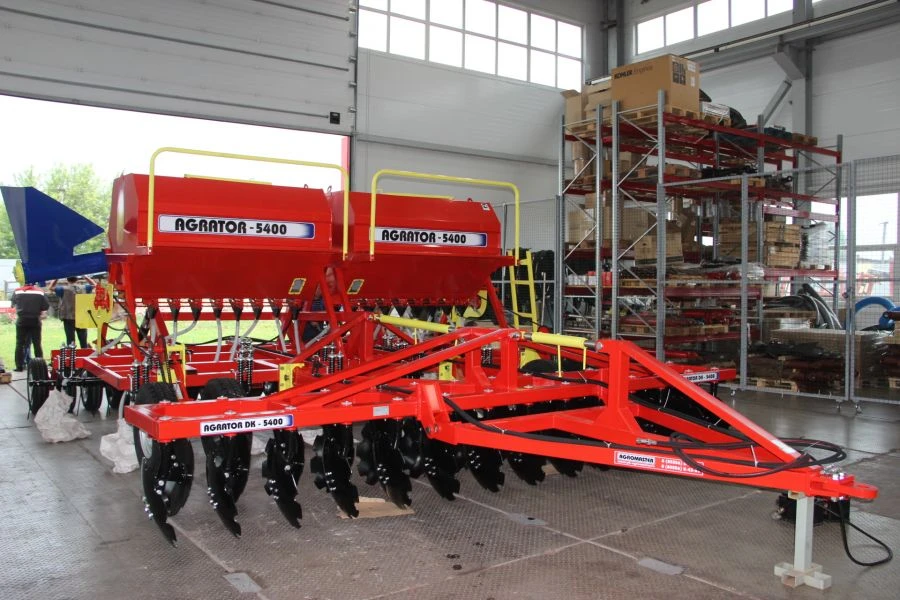 معقد زراعة القرص "Agrator DK-4200