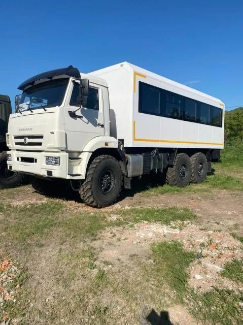 حافلة عمل متخصصة على هيكل كامتاز KAMAZ-018/2011