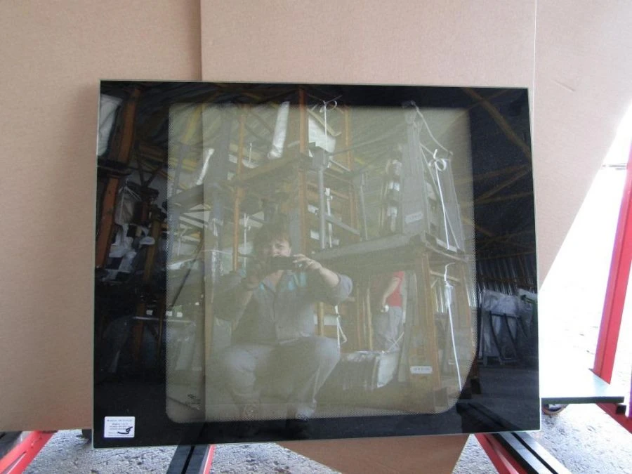 Left Glass No. 1 for GAZ A65R52-5403063