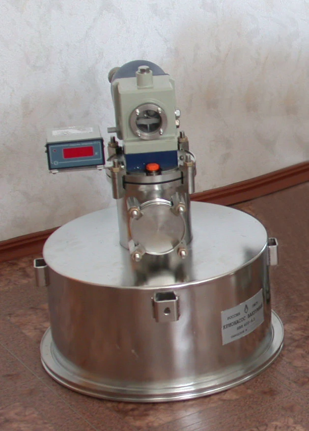 Cryogenic Vacuum Pump NVK400-6.5 KVO.2441.00.000-04