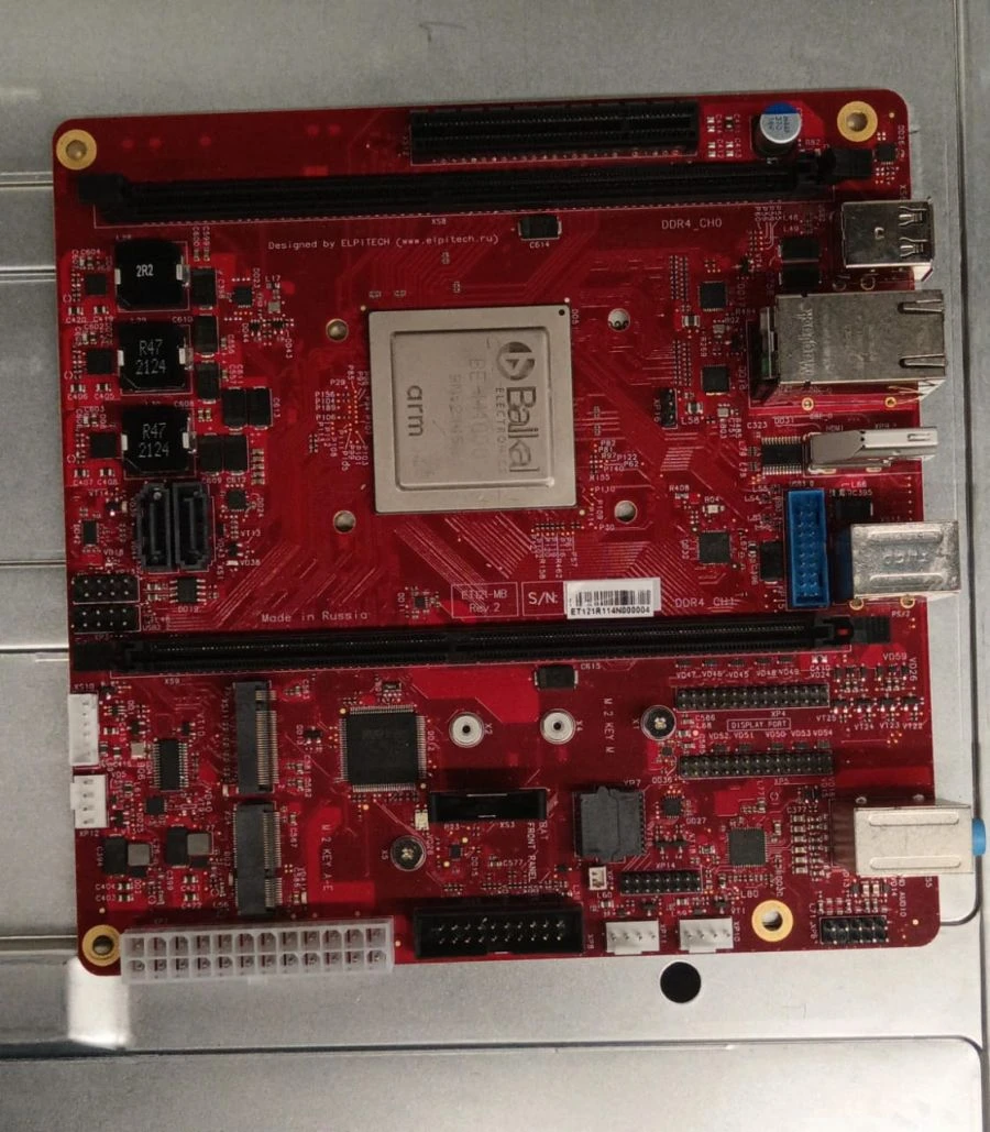 لوحة أم Mini-ITX ET121-MV بمعالج Baikal-M