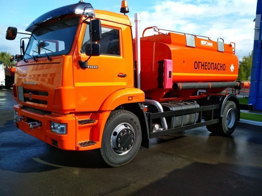 Light Oil Tanker AЦ-8.5 TK142010 (Mod 4693B2) on KAMAZ Chassis