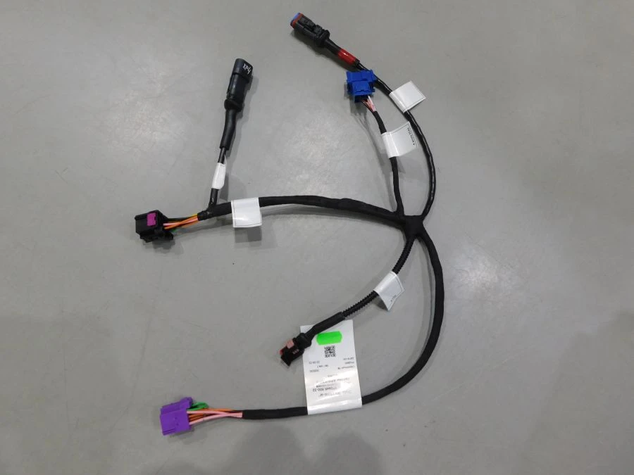 حزمة توصيل أنظمة ABS/ASR و ECAS AMFE.372445.500-32