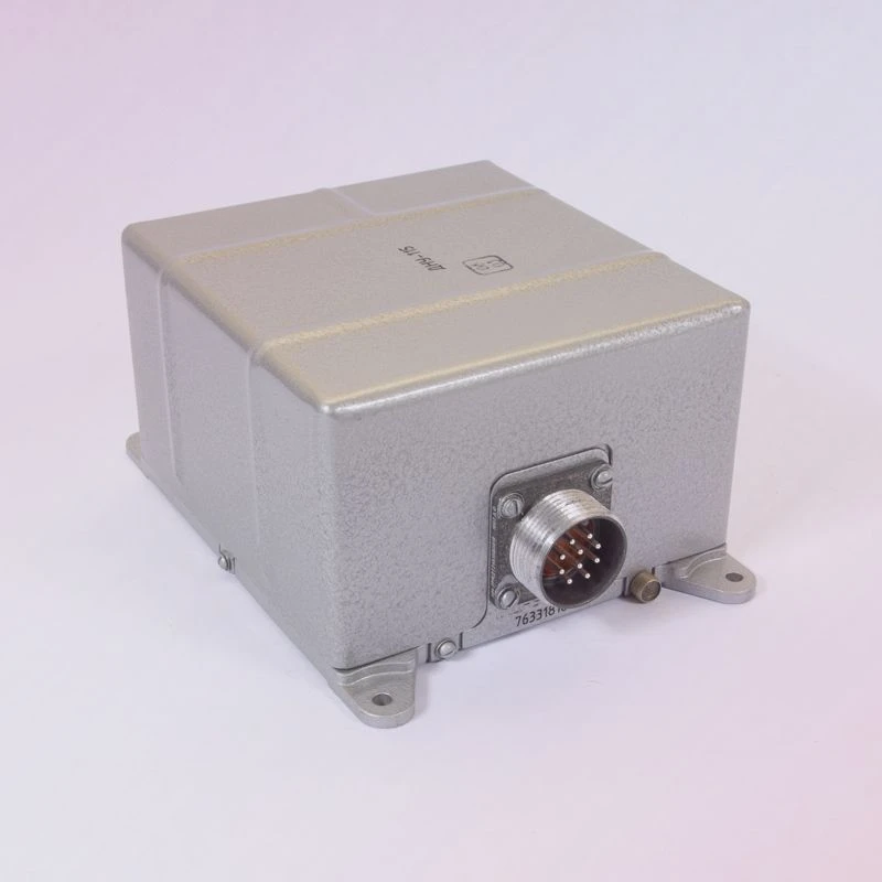 مستشعر الجهد DNU-115 لقياس الشبكات المتناوبة