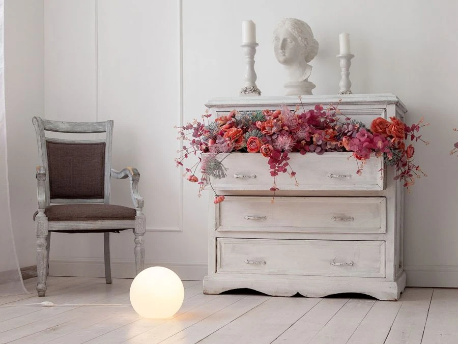 Sphere Table Lamp (E14) 25cm IP40 3000K