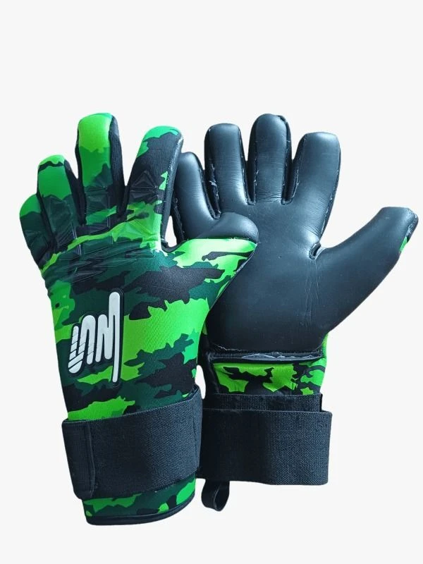 Goalkeeper Football Gloves for Enhanced Grip and Comfort