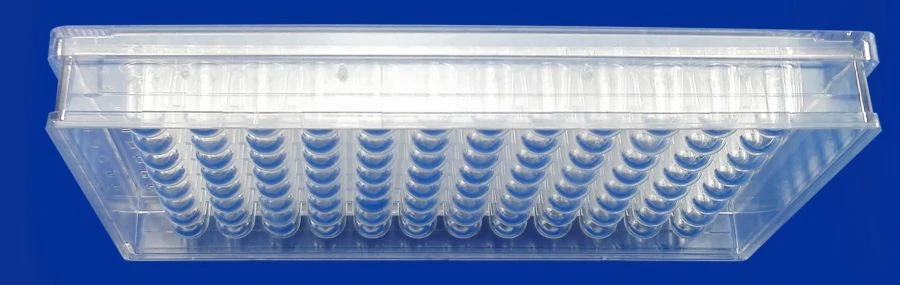 لوح مختبري disposable للبحوث PЛК-1-96-0.3-ПС مع غطاء