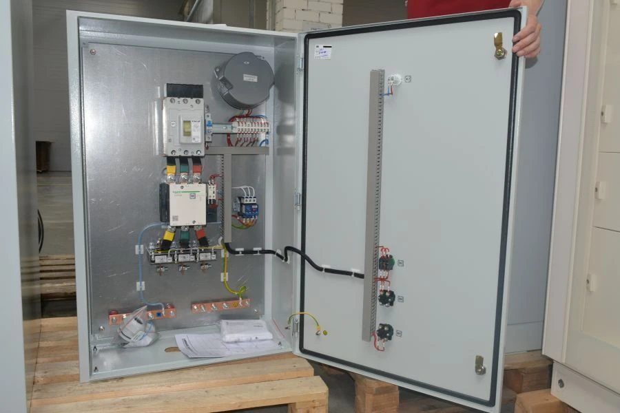 صناديق التحكم والتوزيع من نوع يوع TU 3434-010-33874352-2015
