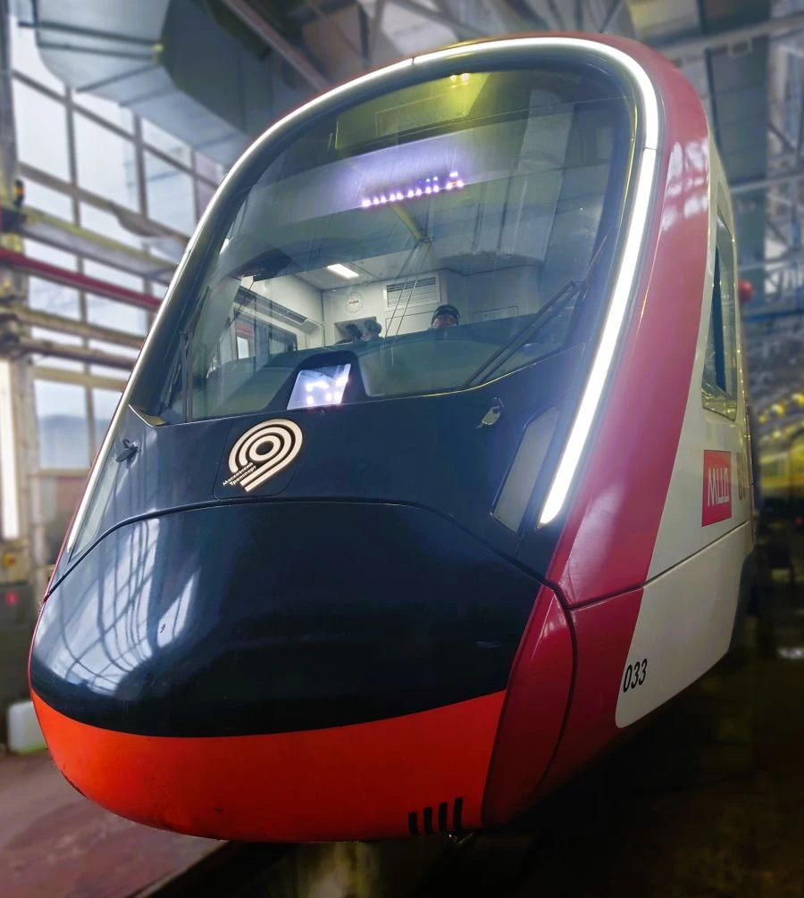 Decorative Lighting Element for Electric Train Head Cars - Horseshoe Design EG2TV
