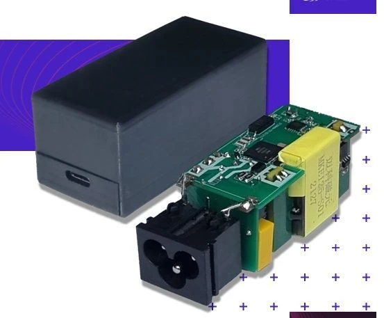شاحن LT 65W TYPE-C الأحادي