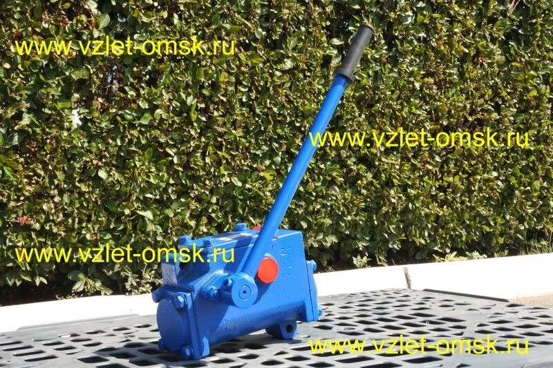 Manual Pump "Irtysh" R-0.8/30 for Clean Liquids