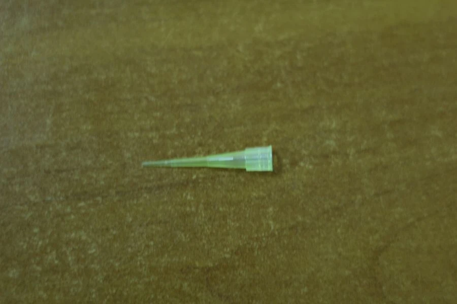 Universal Tip for Pipette Dispensers TU 32.50.50-002-72241324-2018, 10 µL Capacity