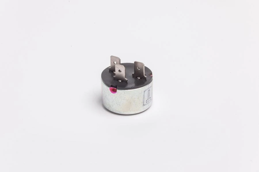 مرحل إشارة الانعطاف RS493-3803010-T