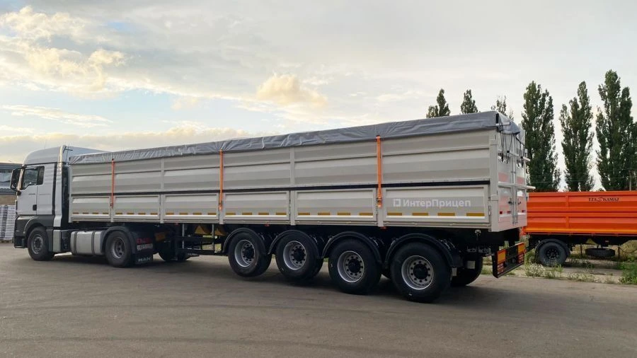 Four-Axle Grain Semi-Trailer 853341