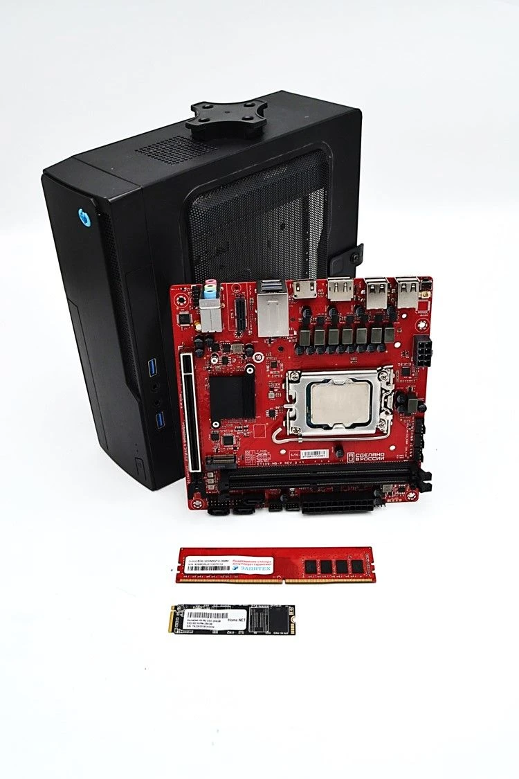 كمبيوتر شخصي ET519-USFF1 بمعالج Intel LGA1700