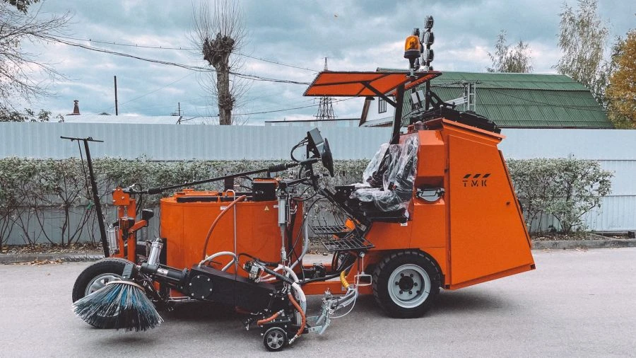 آلة وضع علامات الطرق МДР-5 T550