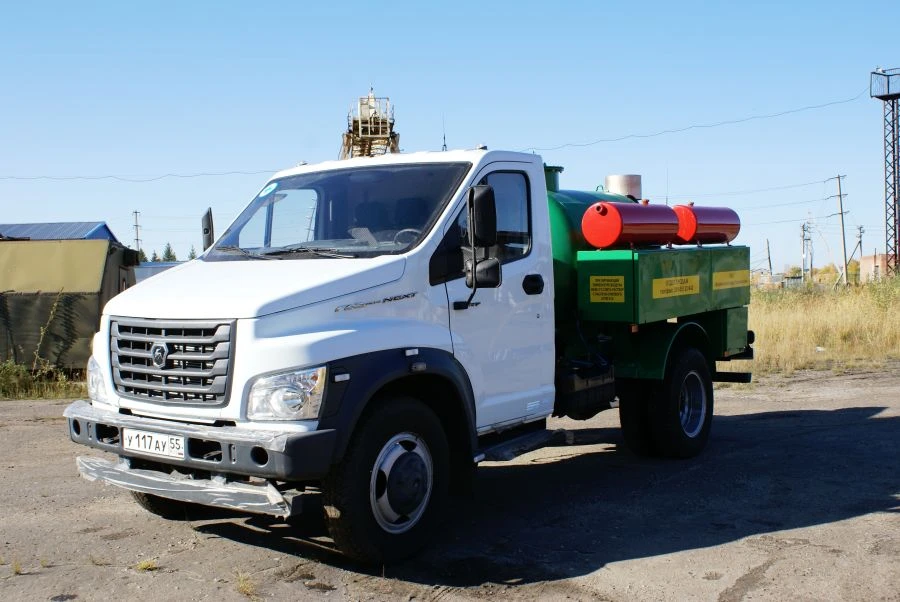 مركبة تعقيم خاصة مع نظام DUK-1-03 على منصة GAZon C42R33