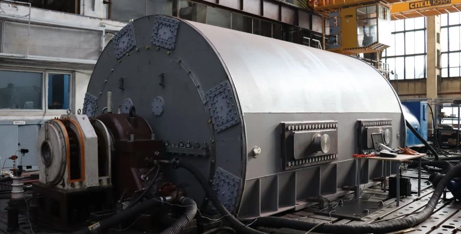 توربين مولد كهربائي من نوع TF-110-2 مع تبريد بالهواء، قدرة 110 ميجاوات، نموذج 70-569-21